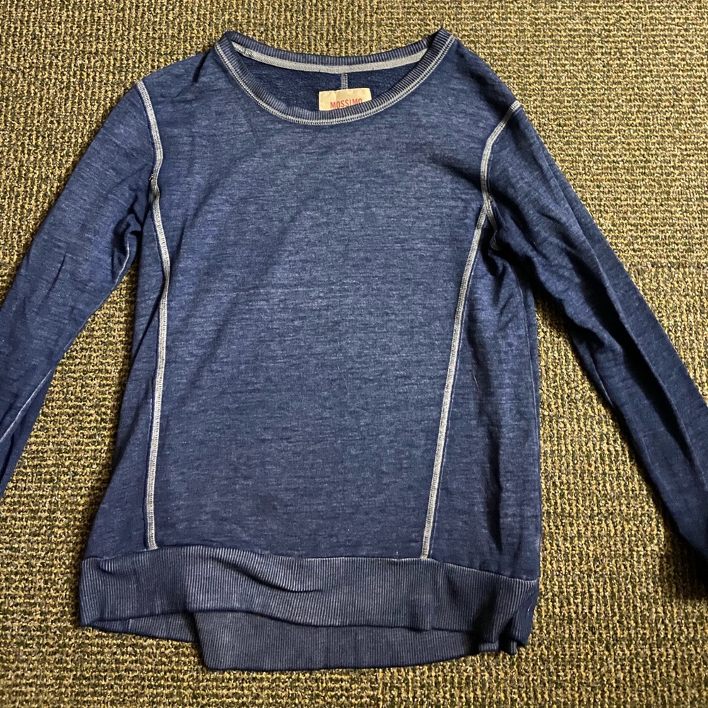 Navel blue crew neck